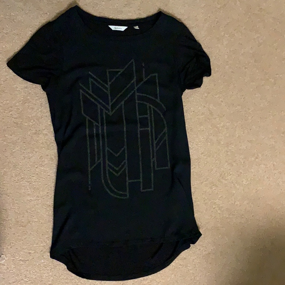 Women’s dressy tshirt